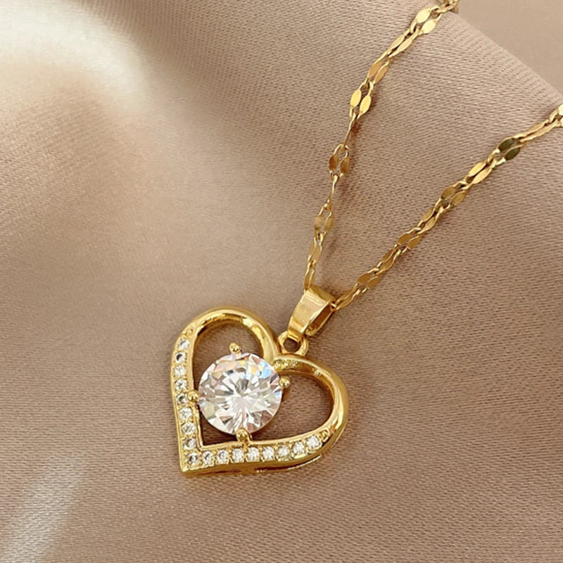 Collier coeur intégré