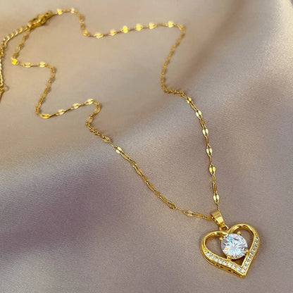 Collier coeur intégré