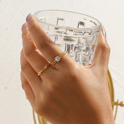Bague fine tressée pour femme